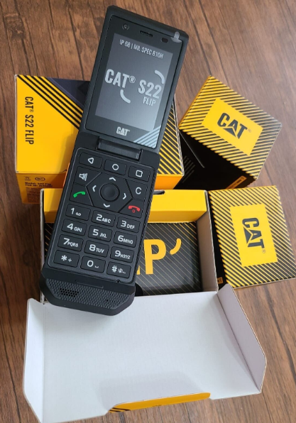 El CAT S22 Flip: el teléfono perfecto para los entusiastas de las actividades al aire libre